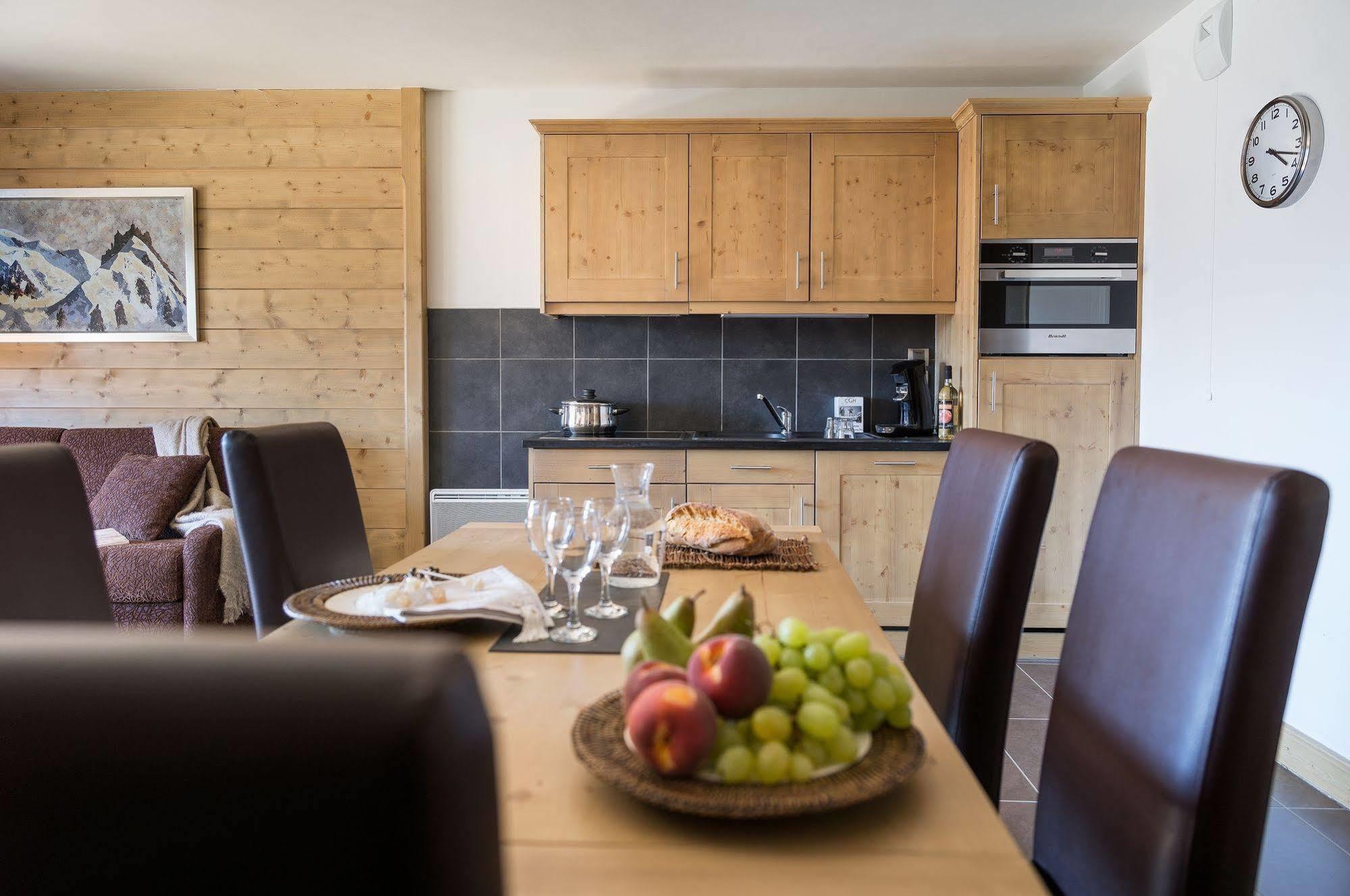 Cgh Residences And Spa Les Chalets De Leana Les Carroz d'Araches Luaran gambar