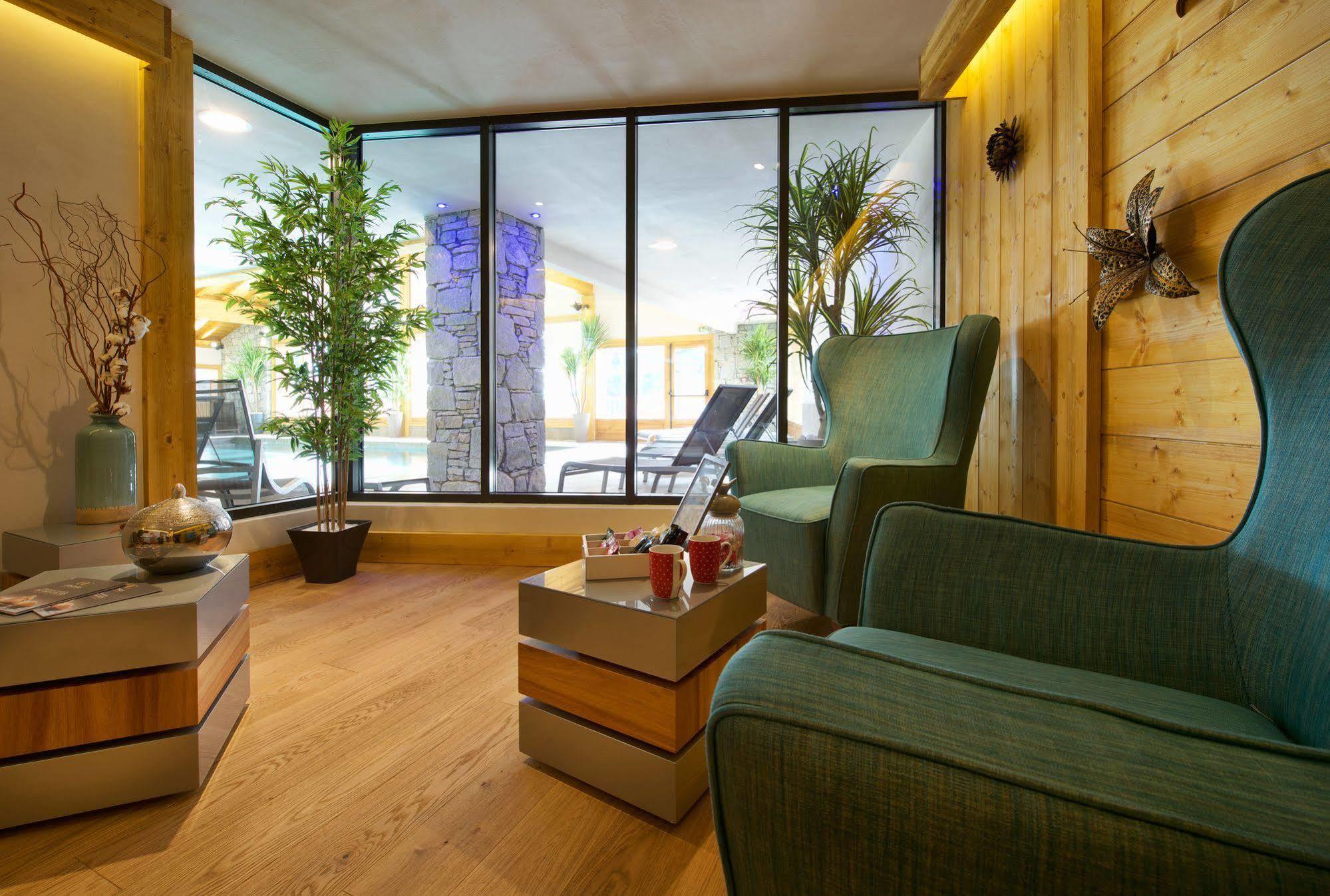 Cgh Residences And Spa Les Chalets De Leana Les Carroz d'Araches Luaran gambar